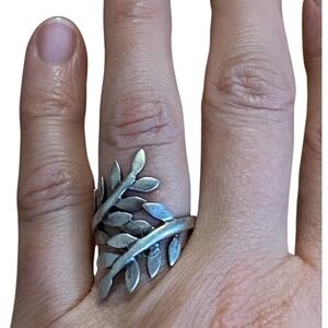 Vintage Sterling silver stamped 925 leaf wrap ring